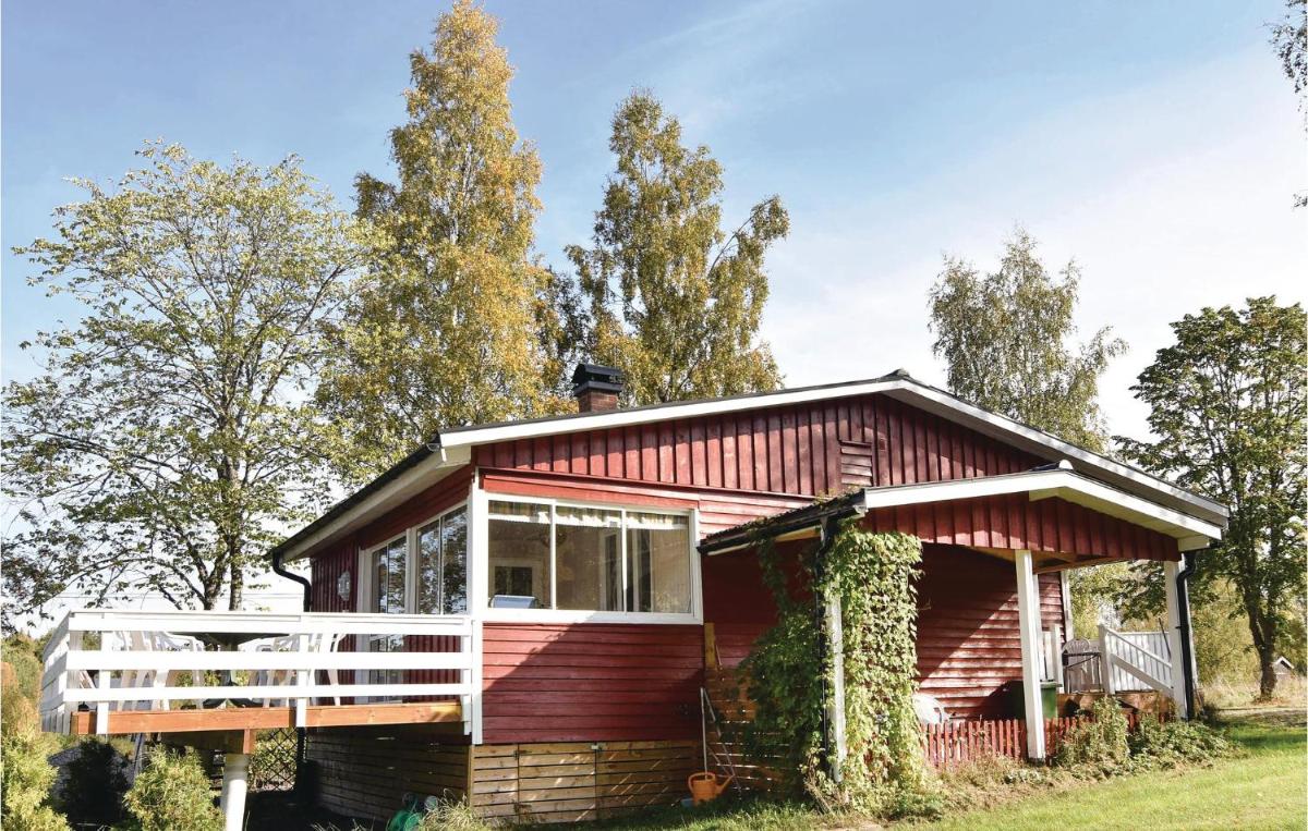 3 Bedroom Stunning Home In Årjäng