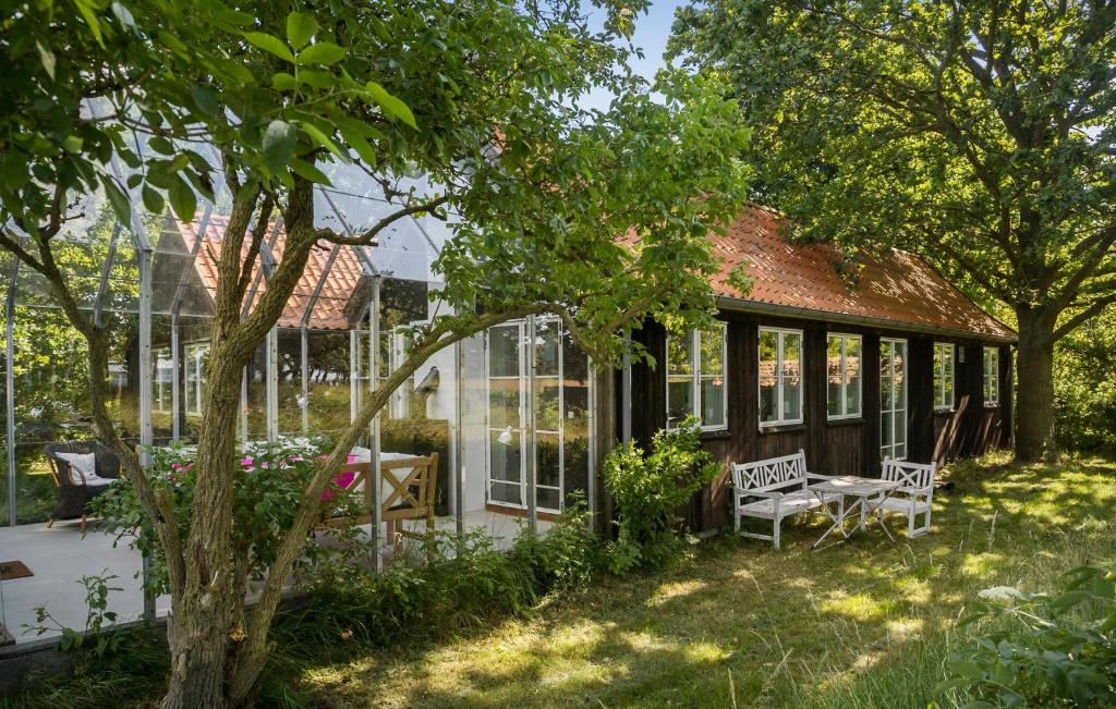 5 Bedroom Gorgeous Home In Askeby