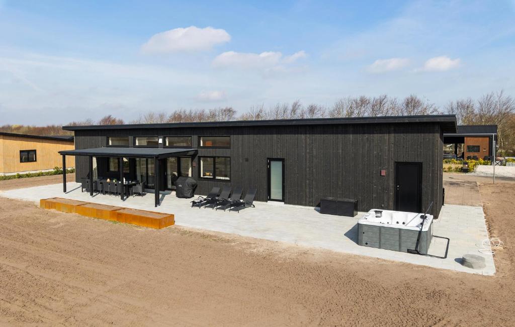 5 Bedroom Stunning Home In Hadsund