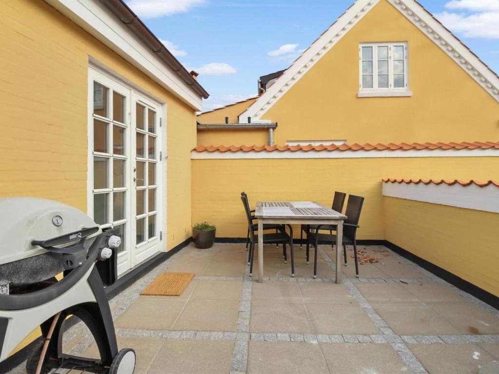 Apartment Alkmund - 800m from the sea by Interhome
