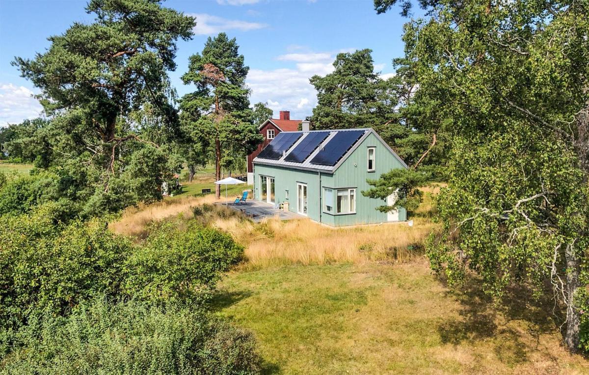 Stunning Home In Adelsö With Kitchen
