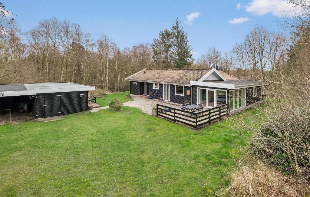 Awesome Home In Hals With Wifi