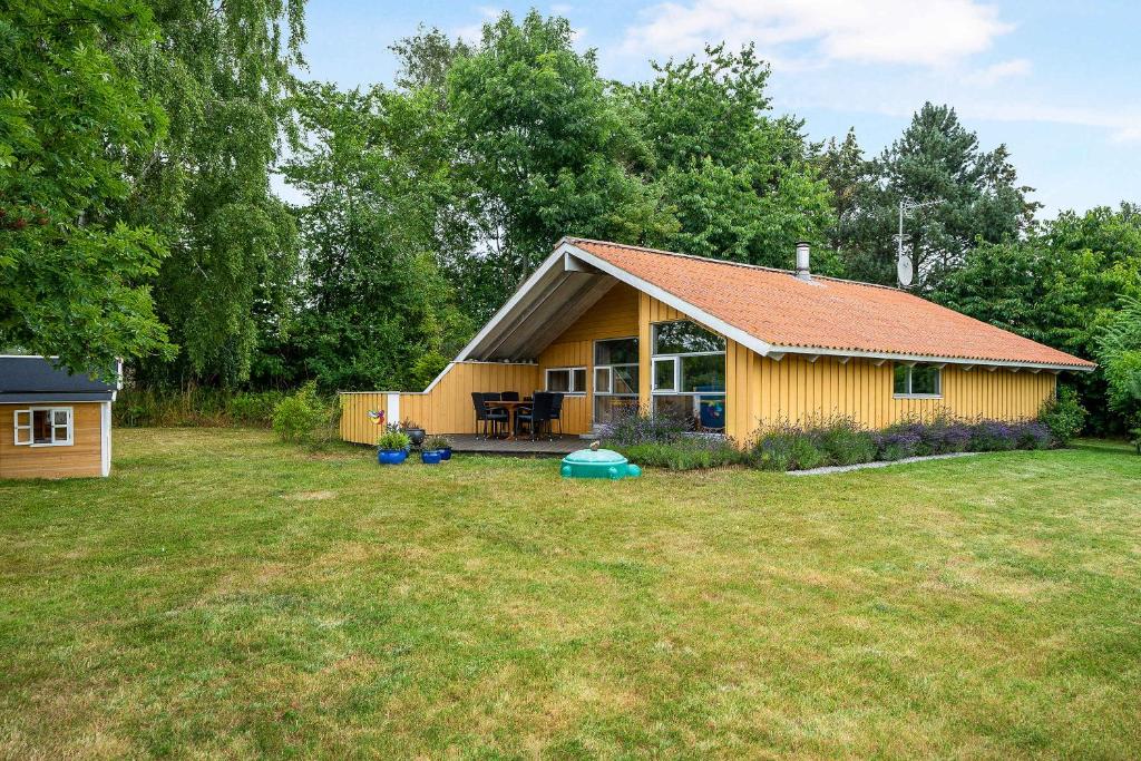Cozy Holiday Home In A Sought-After Area