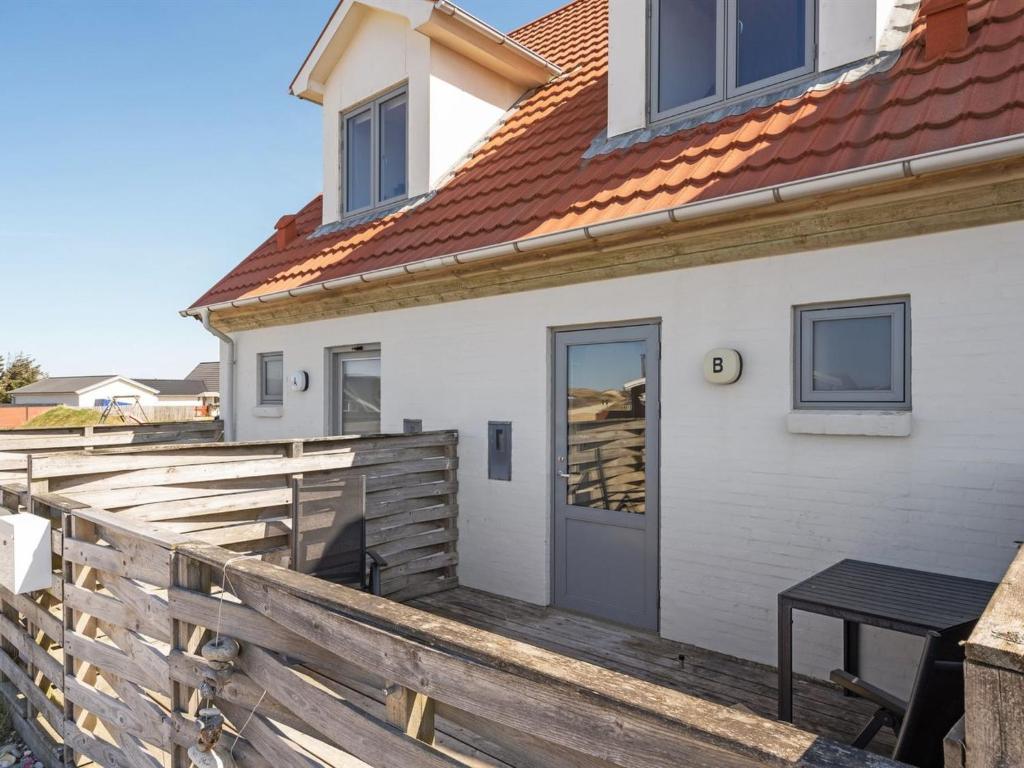 Apartment Nermin - 300m from the sea by Interhome