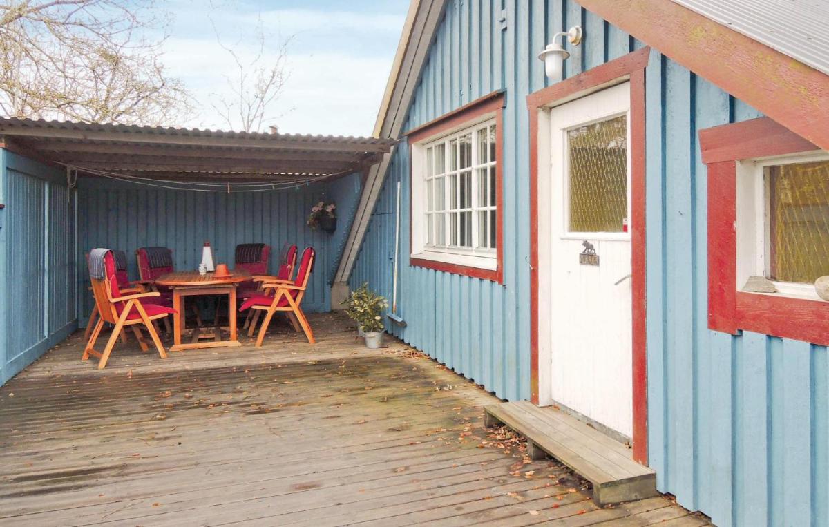 2 Bedroom Beautiful Apartment In Ullared