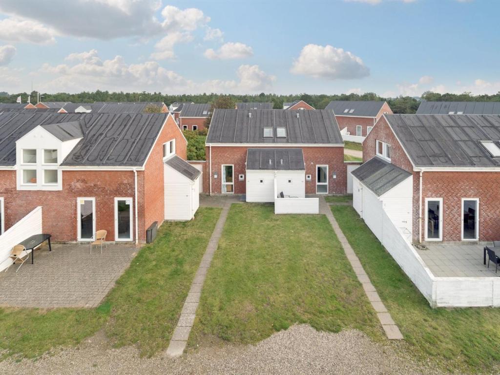 Apartment Herward - 2-3km from the sea by Interhome