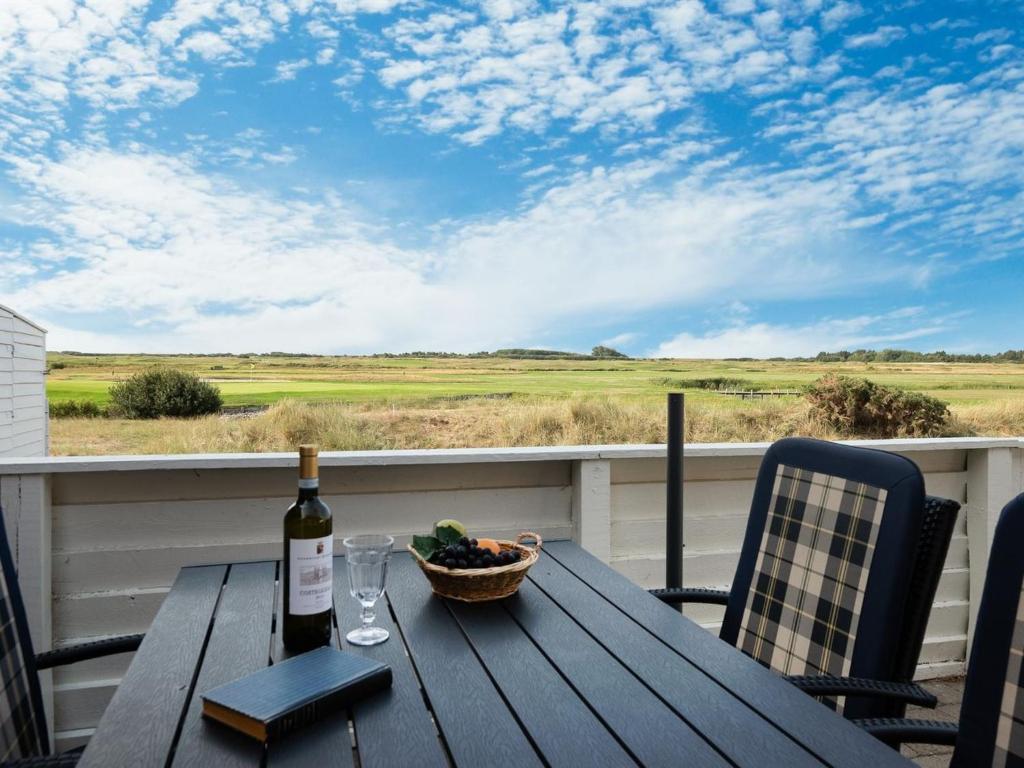 Apartment Jovanka - 2-3km from the sea by Interhome