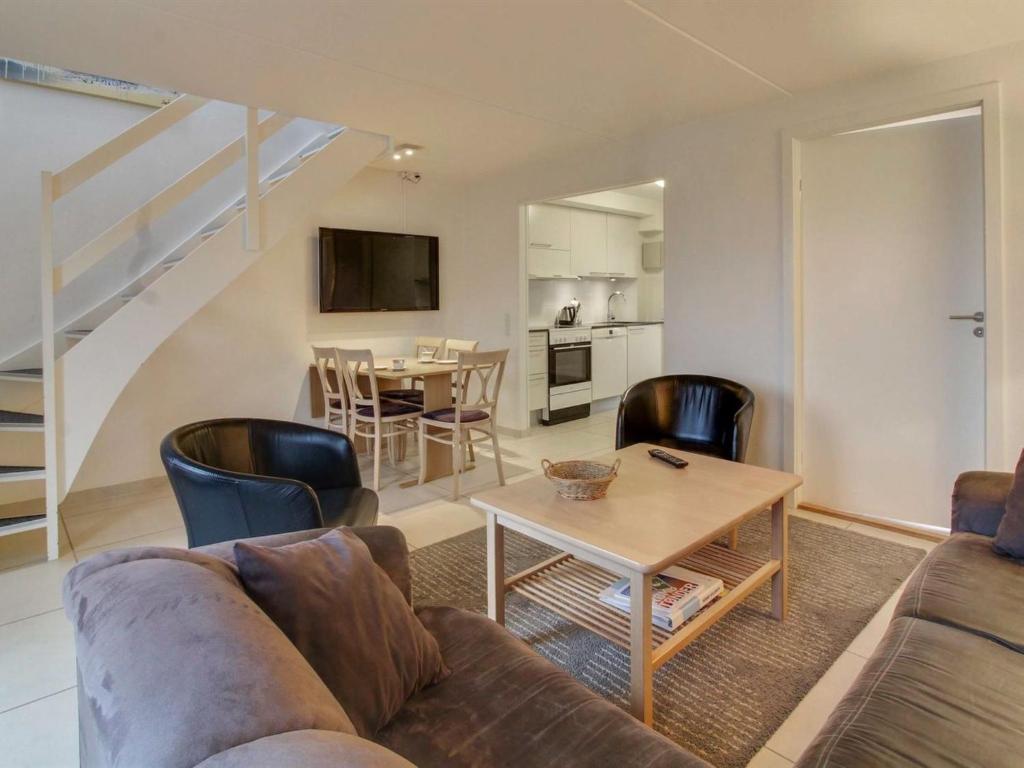 Apartment Daya - 2-3km from the sea by Interhome