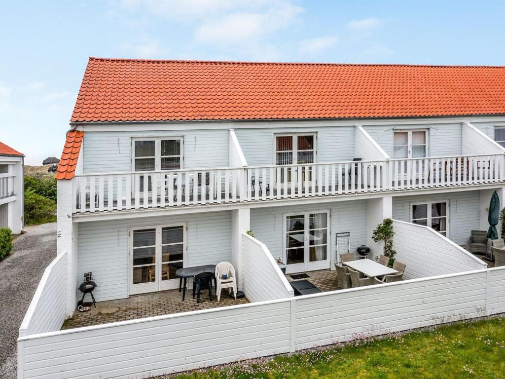 Apartment Enrica - 1km from the sea by Interhome