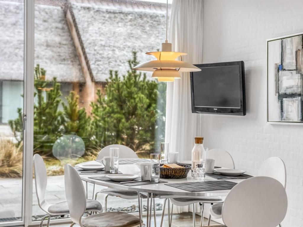 Apartment Øgoti - 500m from the sea by Interhome