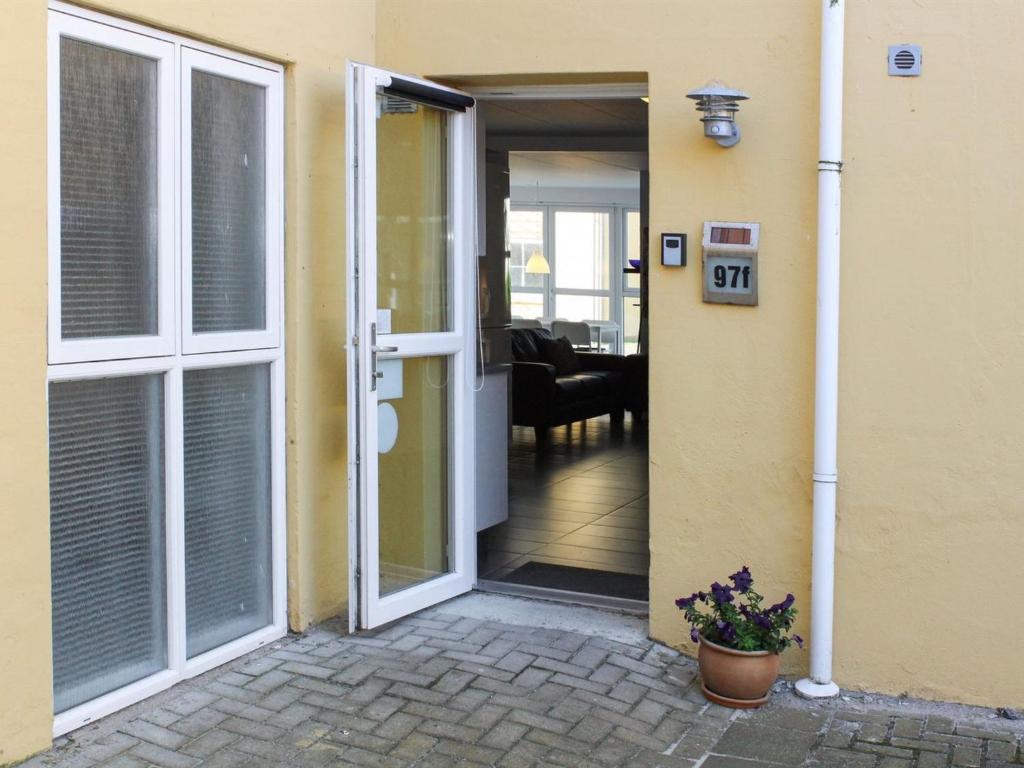 Apartment Viljo - 100m from the sea by Interhome