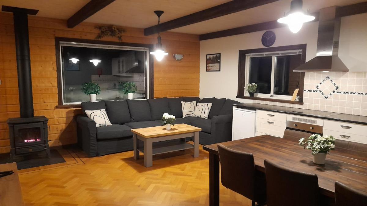 Are Alpine Retreat 6-Guest Ski Apt with Sauna