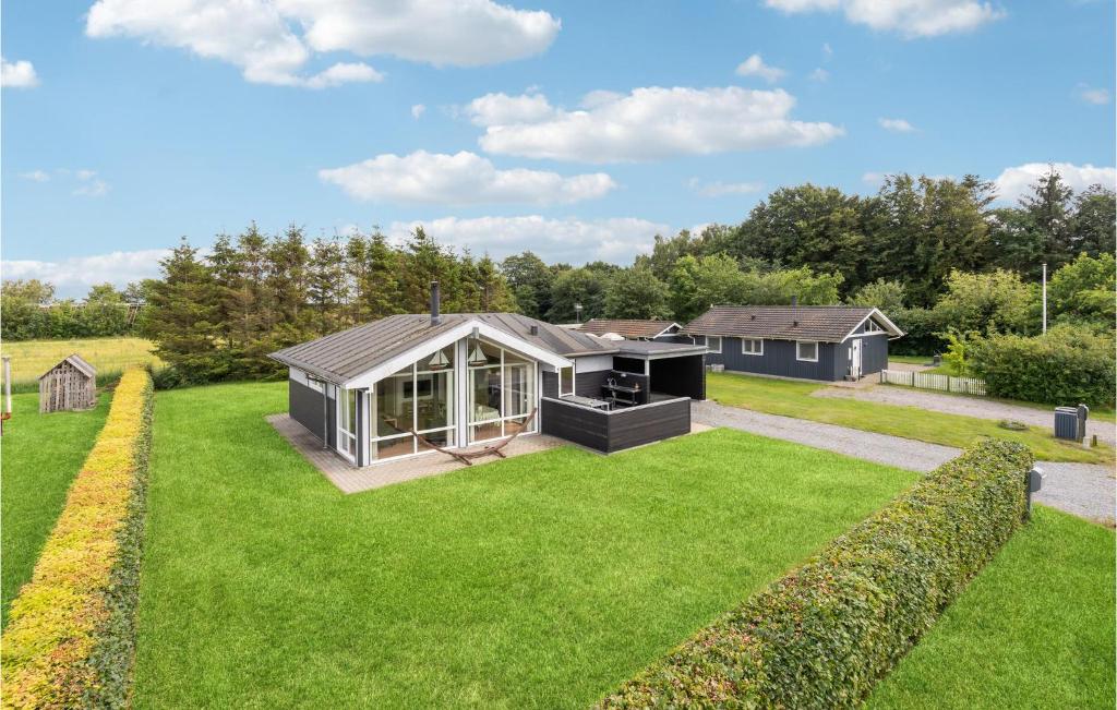 3 Bedroom Lovely Home In Farsø