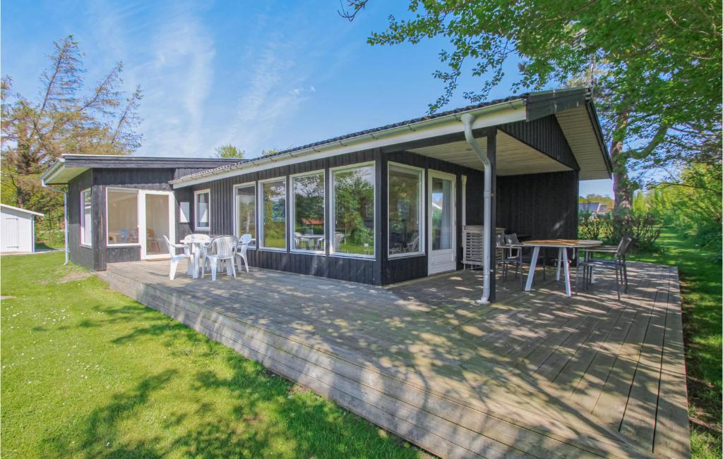 Nice Home In Samsø With Kitchen