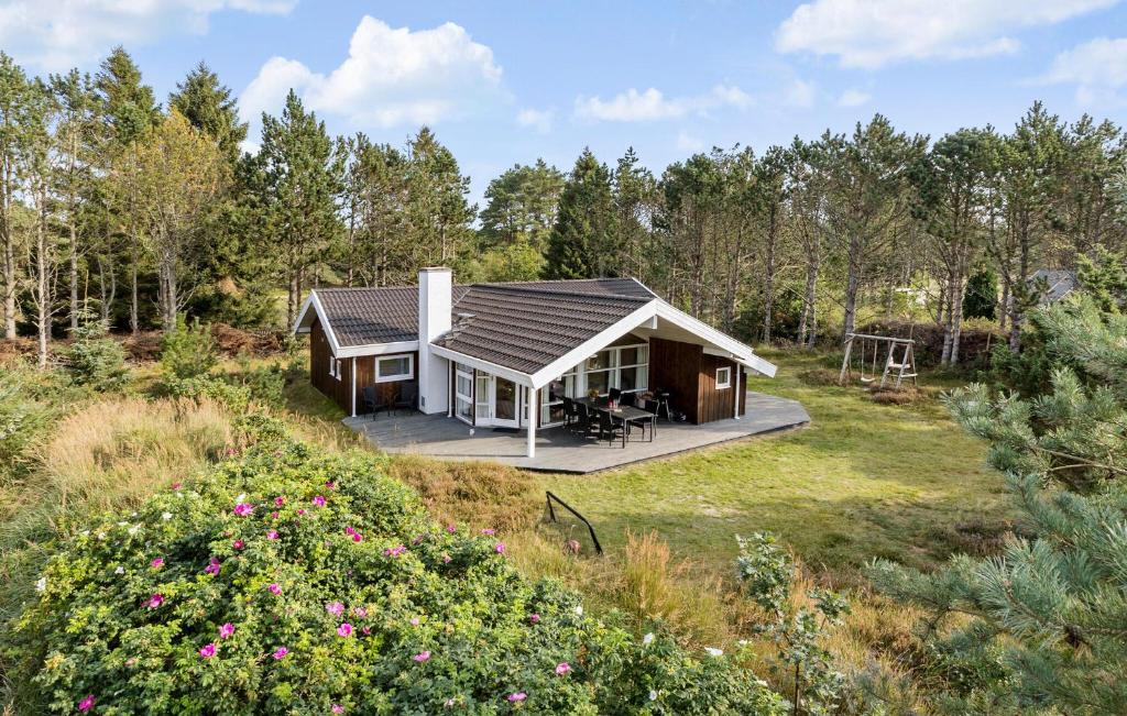 Beautiful Home In Ålbæk With Sauna