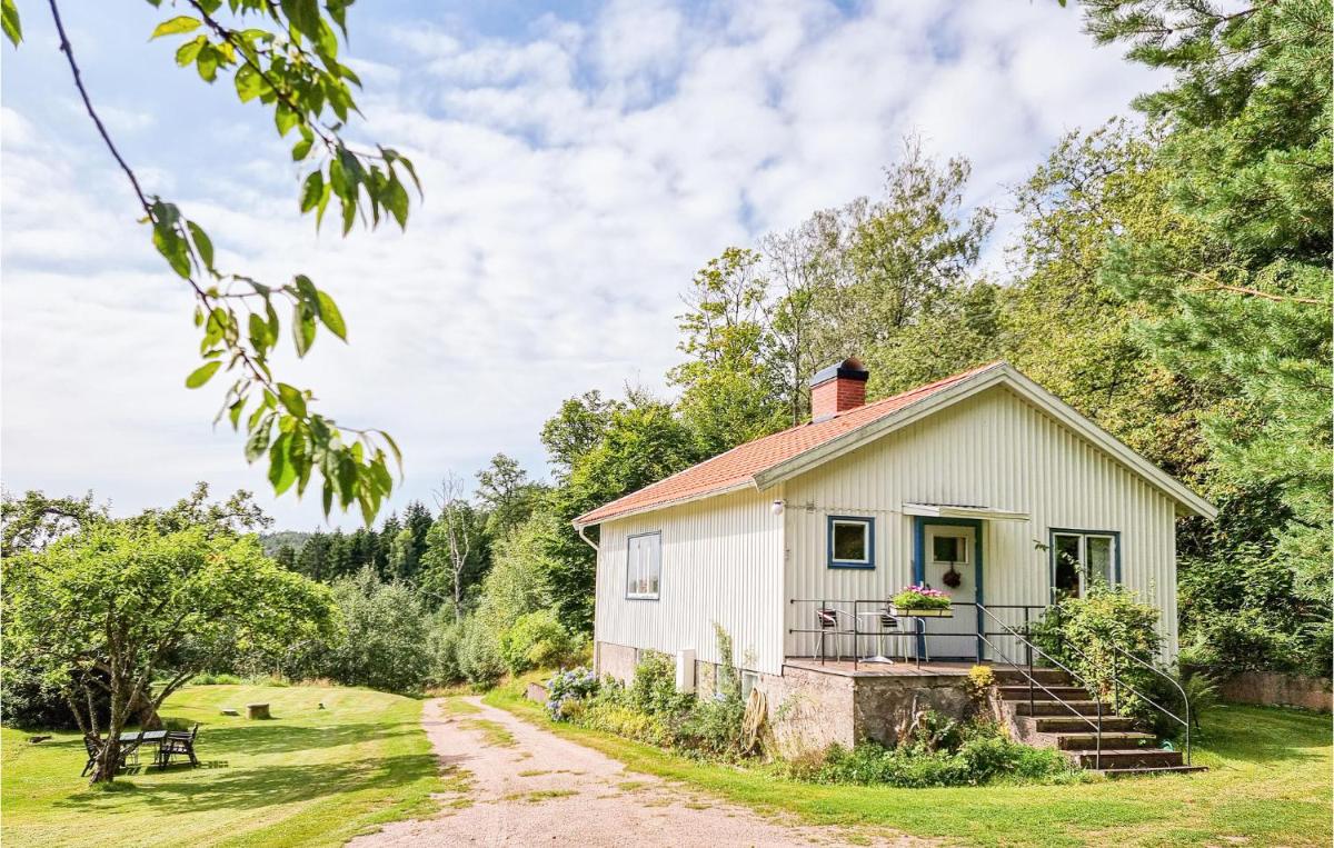 2 Bedroom Amazing Home In Brastad