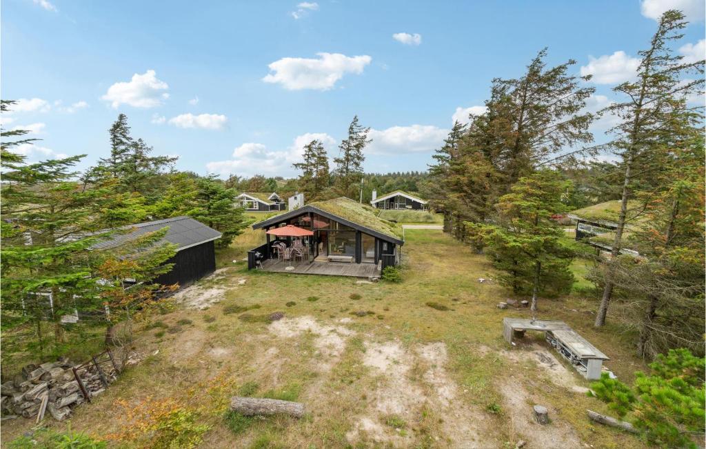 Awesome Home In Saltum With Wifi