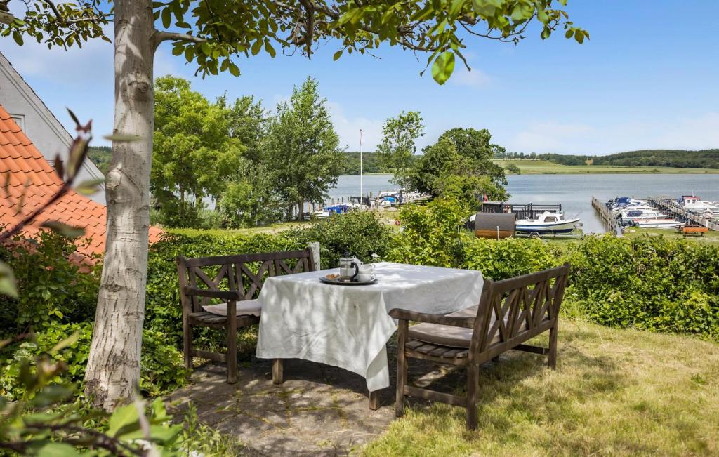 1 Bedroom Stunning Home In Svendborg