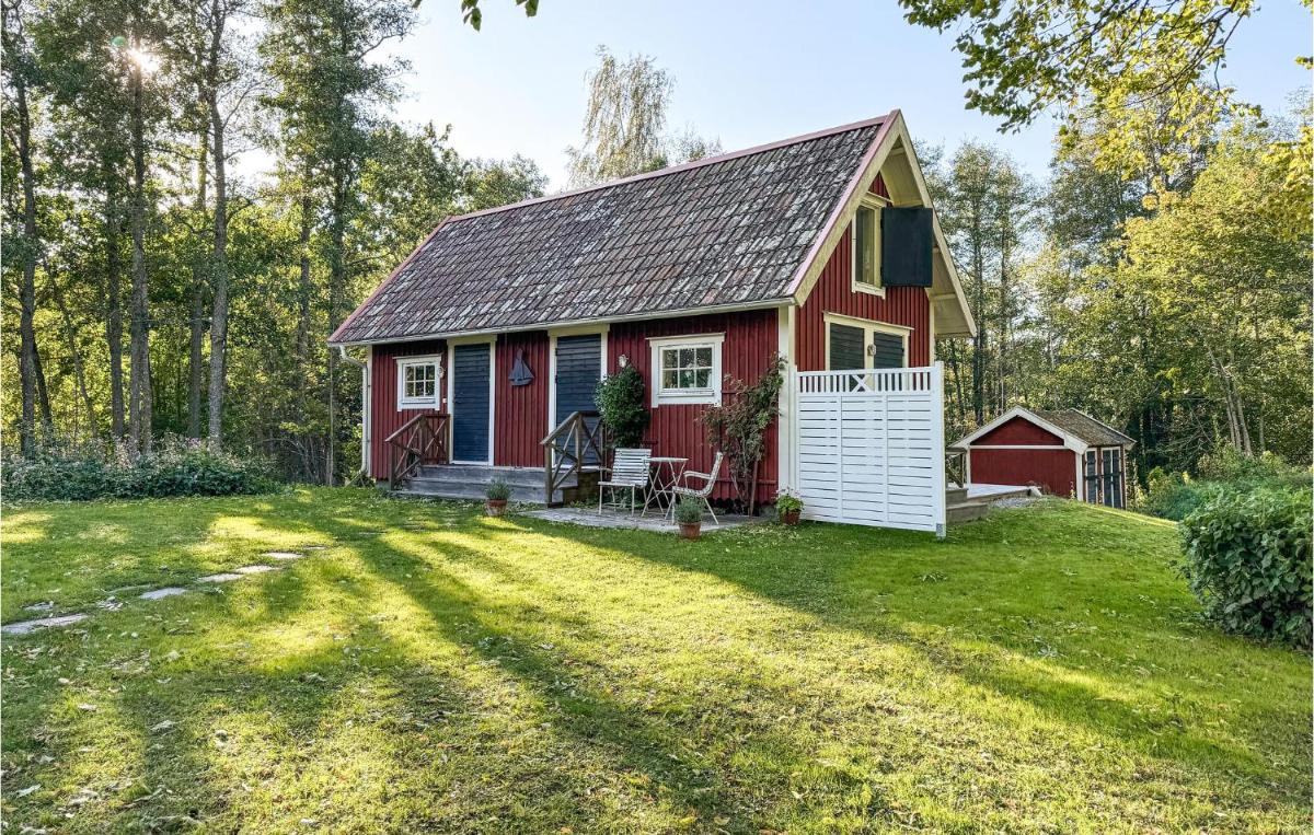 Lovely Home In Väddö With Wifi