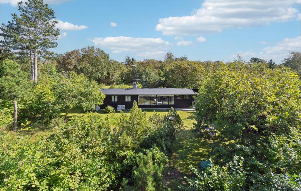 2 Bedroom Nice Home In Vejby