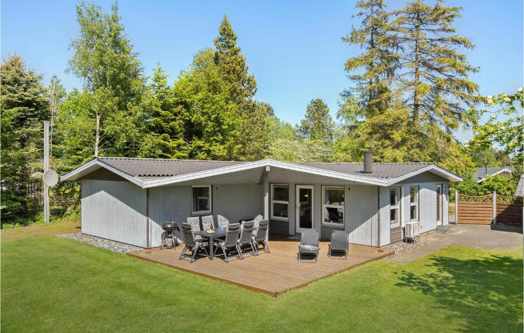 Pet Friendly Home In Væggerløse