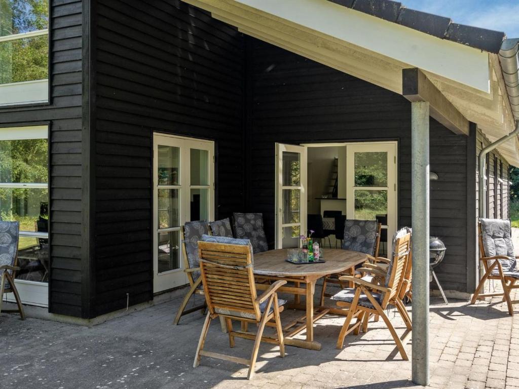 Holiday Home Kringfod - 590m from the sea by Interhome