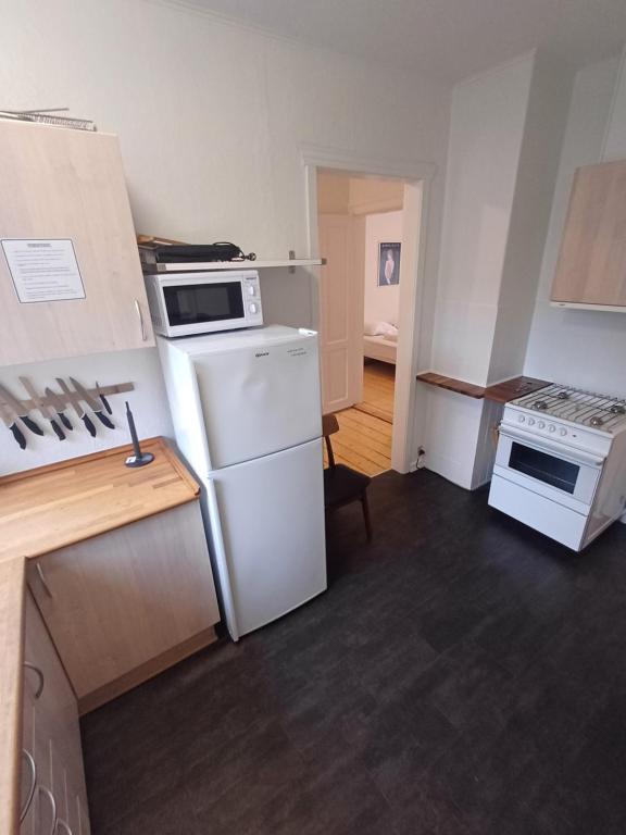 Bright 2 Bedroom Apartment on Superb Location