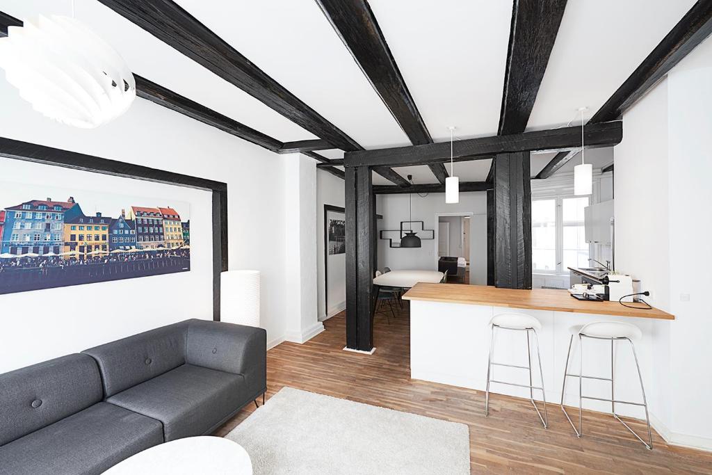 Charming 2-bed in city center