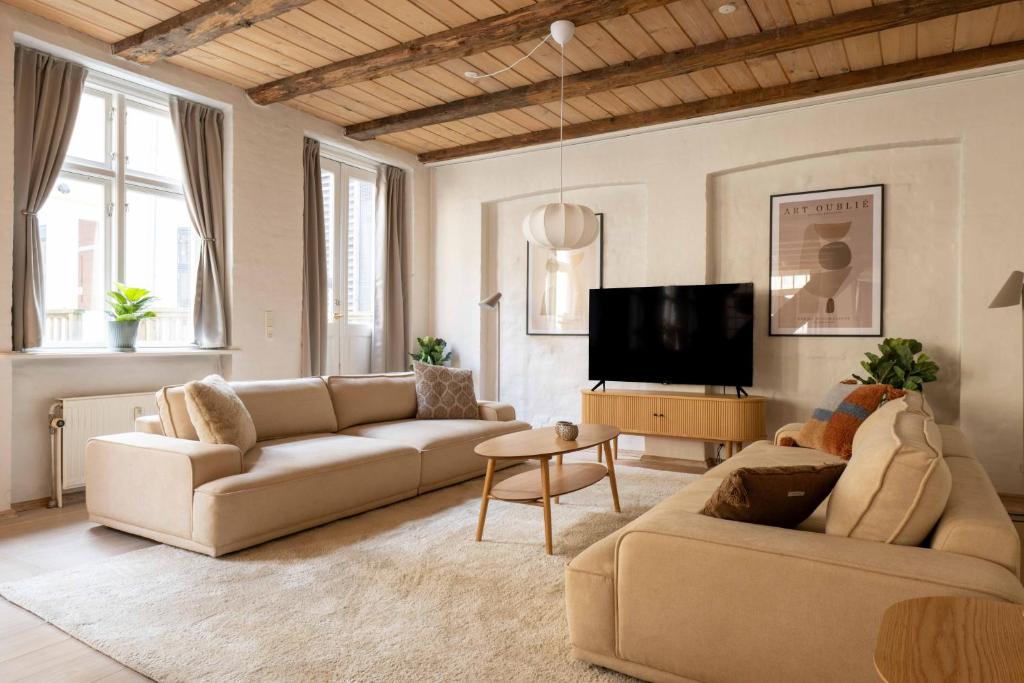 Charming 4BR Duplex in Nørrebro