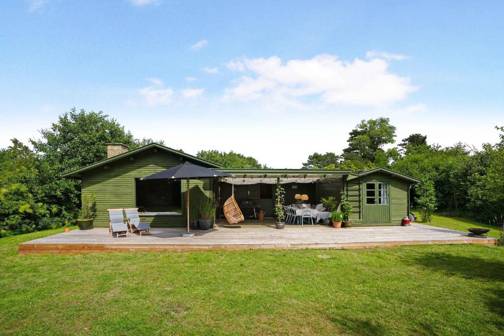 Classic Danish Summerhouse Close To Ocean, Beach And Forest