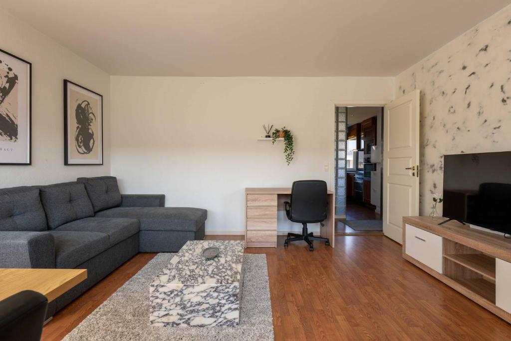 Cozy Apartment Near Metro