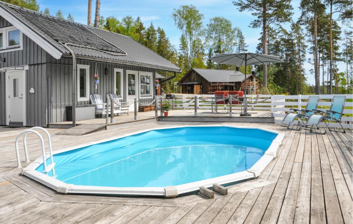 Cozy Home In Hammarö With Wifi