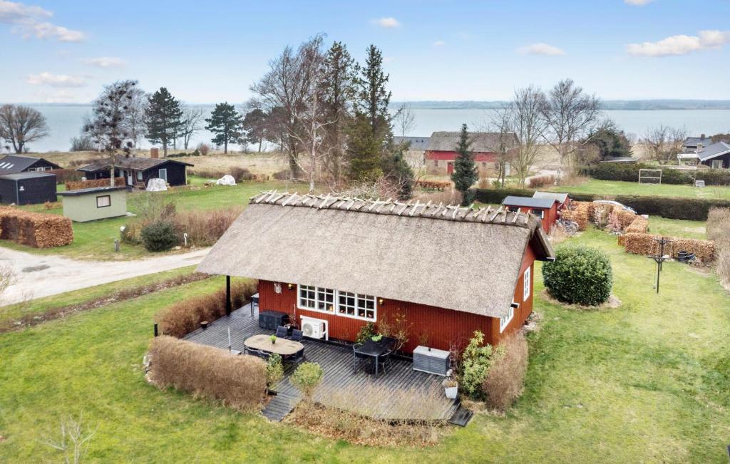 Cozy Home In Stubbekøbing With Wifi
