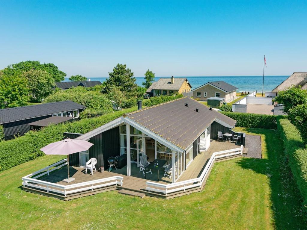 Holiday Home Maybritt - 100m from the sea by Interhome