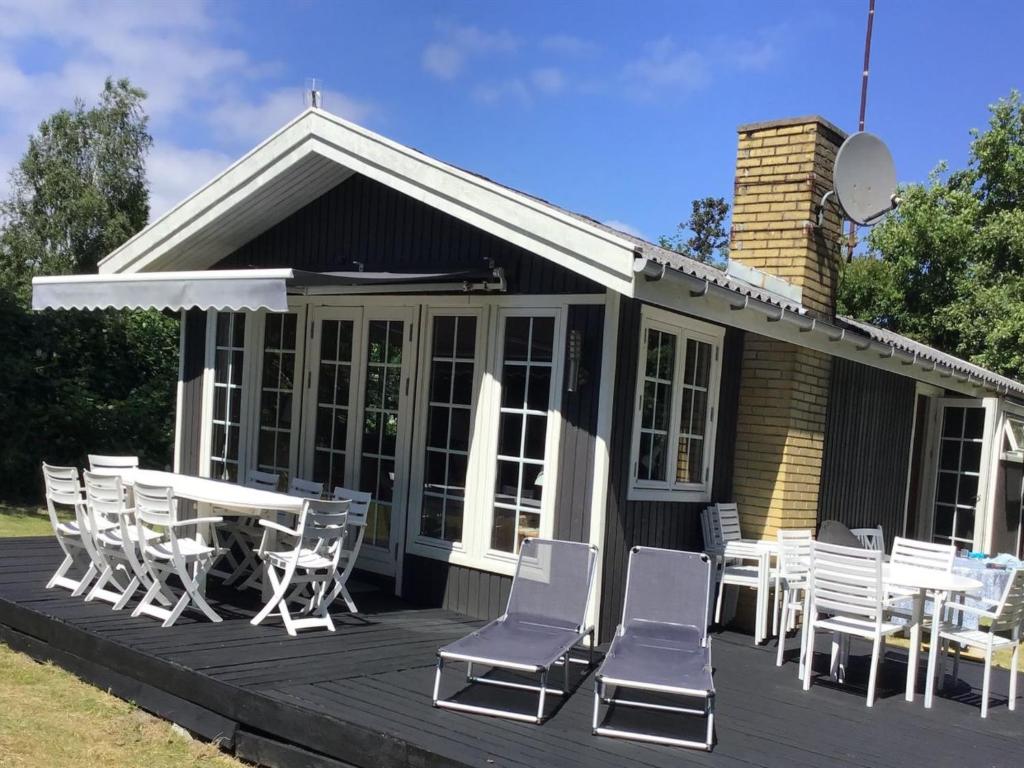 Holiday Home Tineke - 200m from the sea by Interhome