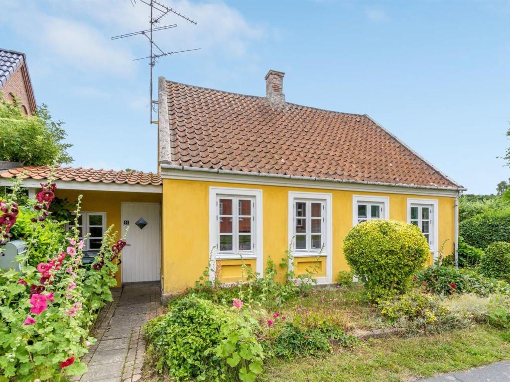 Holiday Home Gytta - 1km from the sea by Interhome