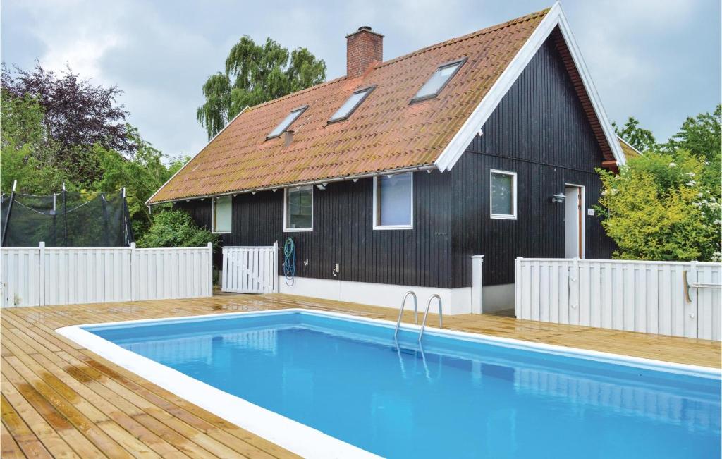 Four-Bedroom Holiday Home In Grasted