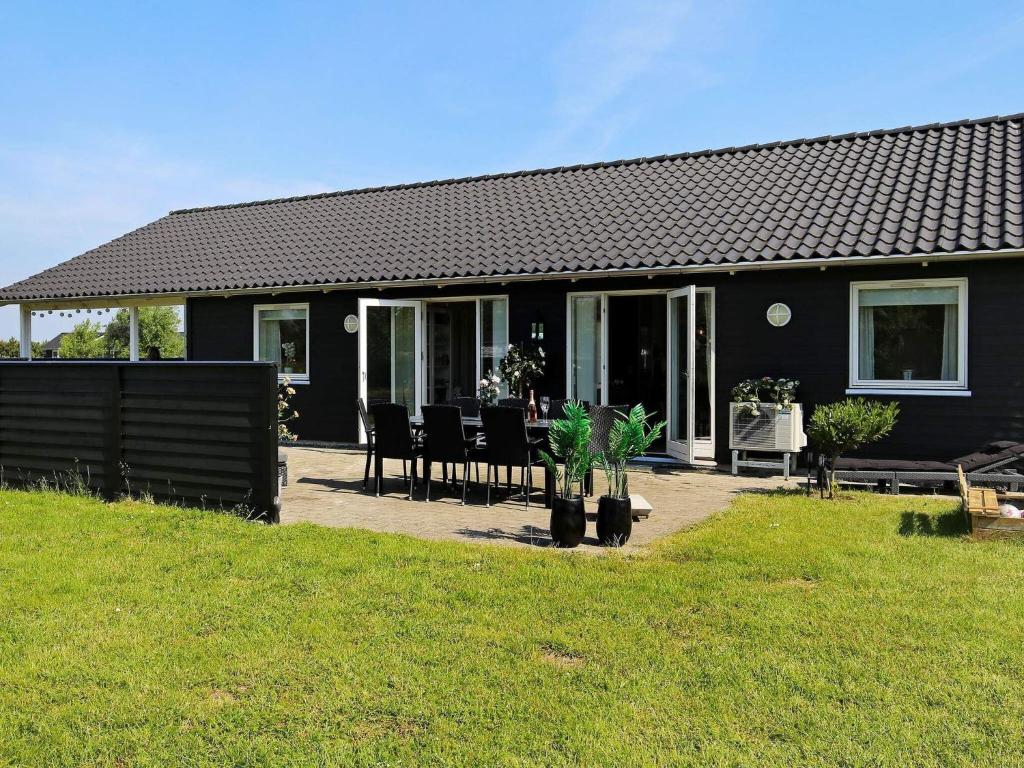 8 person holiday home in Væggerløse-By Traum