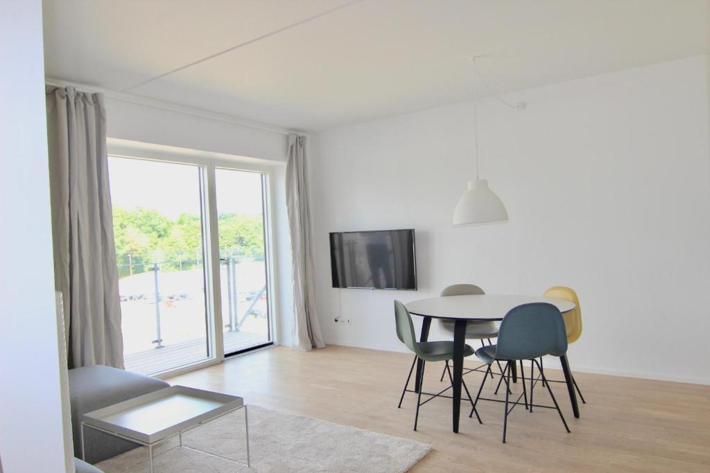 Great 1-bed w balcony by Odense Harbour
