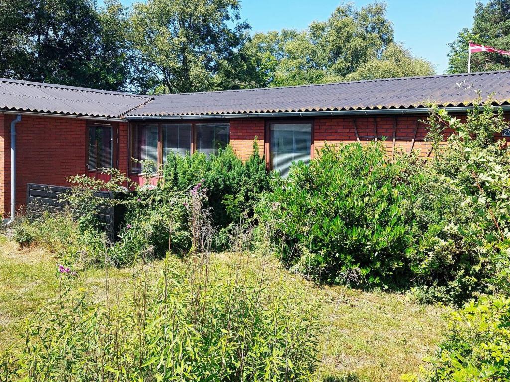 10 person holiday home in Ålbæk