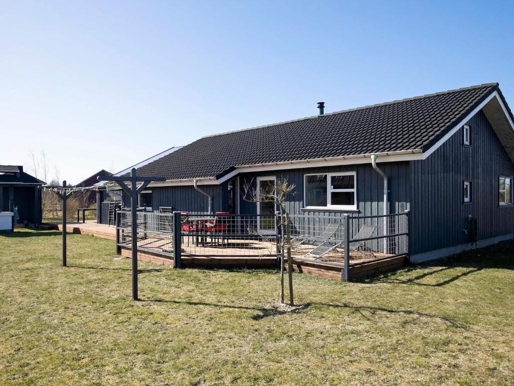 10 person holiday home in Brovst-By Traum