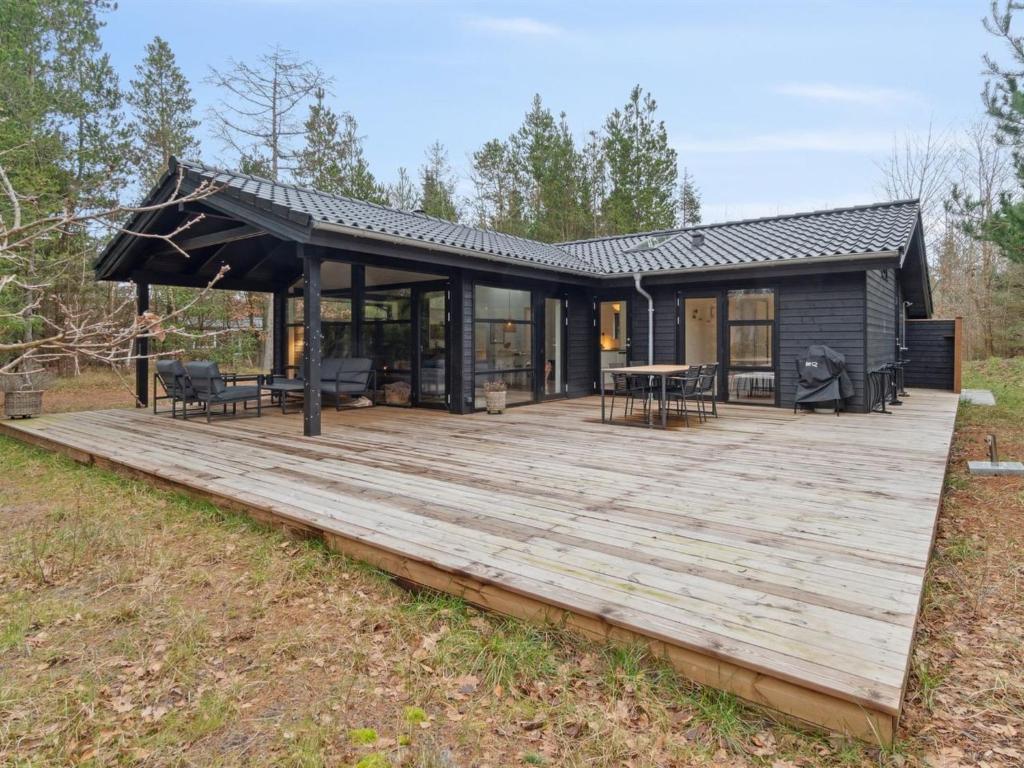 Holiday Home Ela - 800m from the sea by Interhome