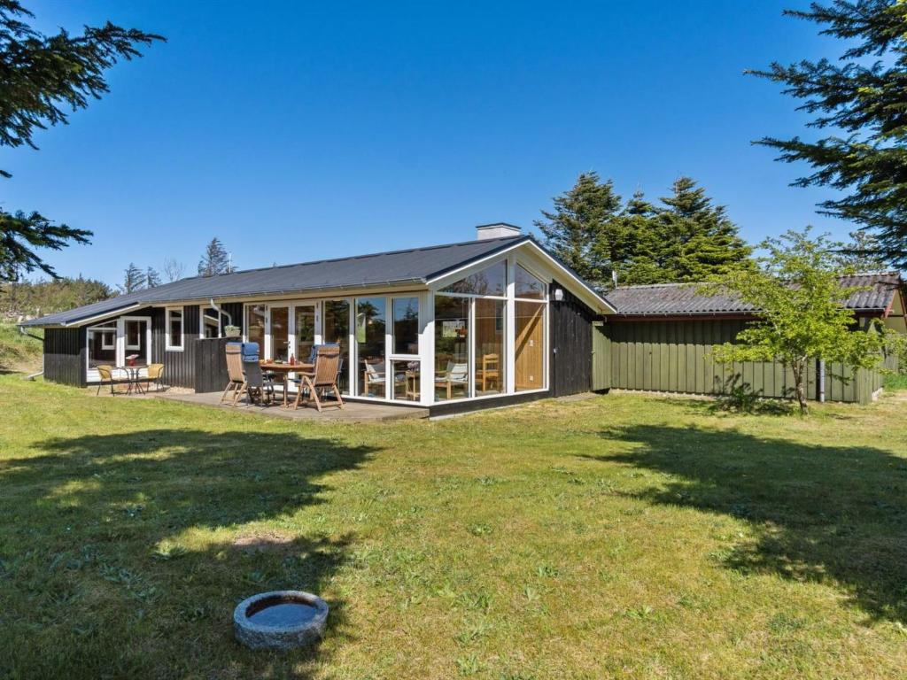 Holiday Home Elara - 475m from the sea by Interhome