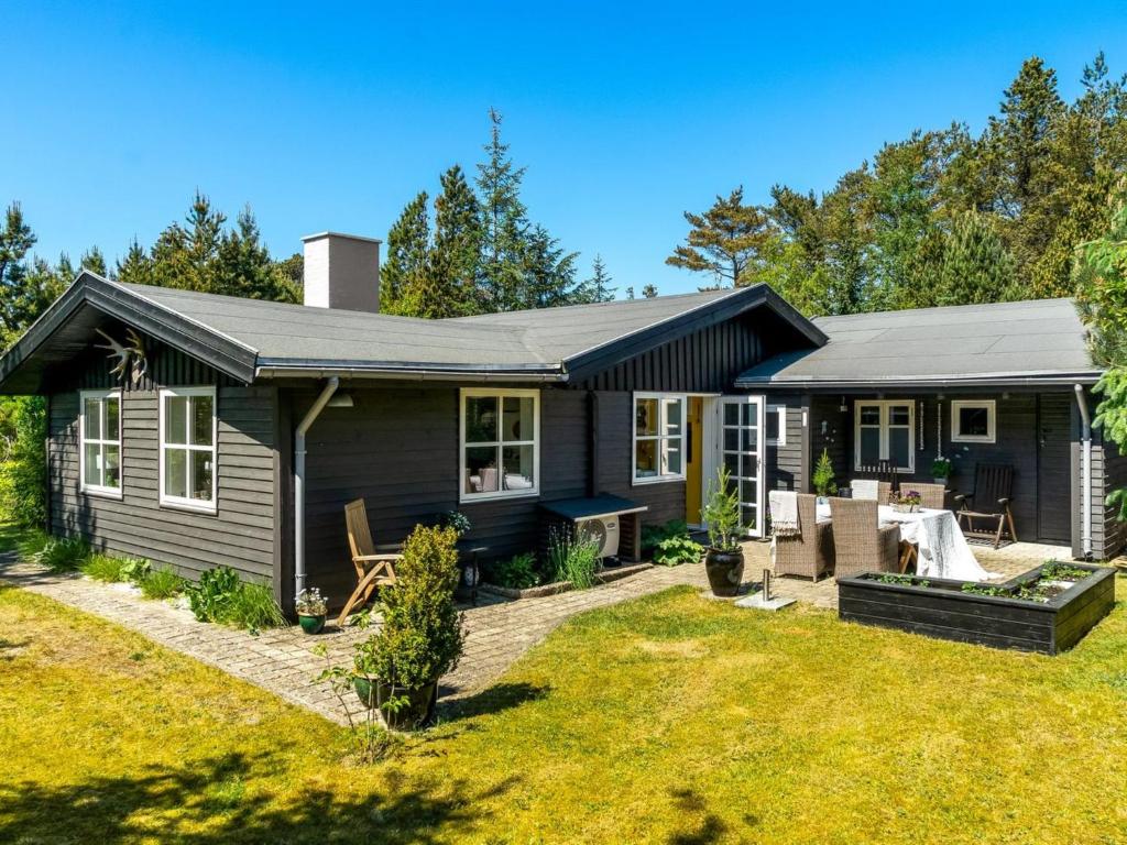 Holiday Home Ellinore - from the sea by Interhome