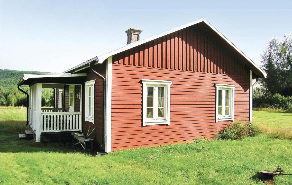 Beautiful Home In Höljes With Kitchen