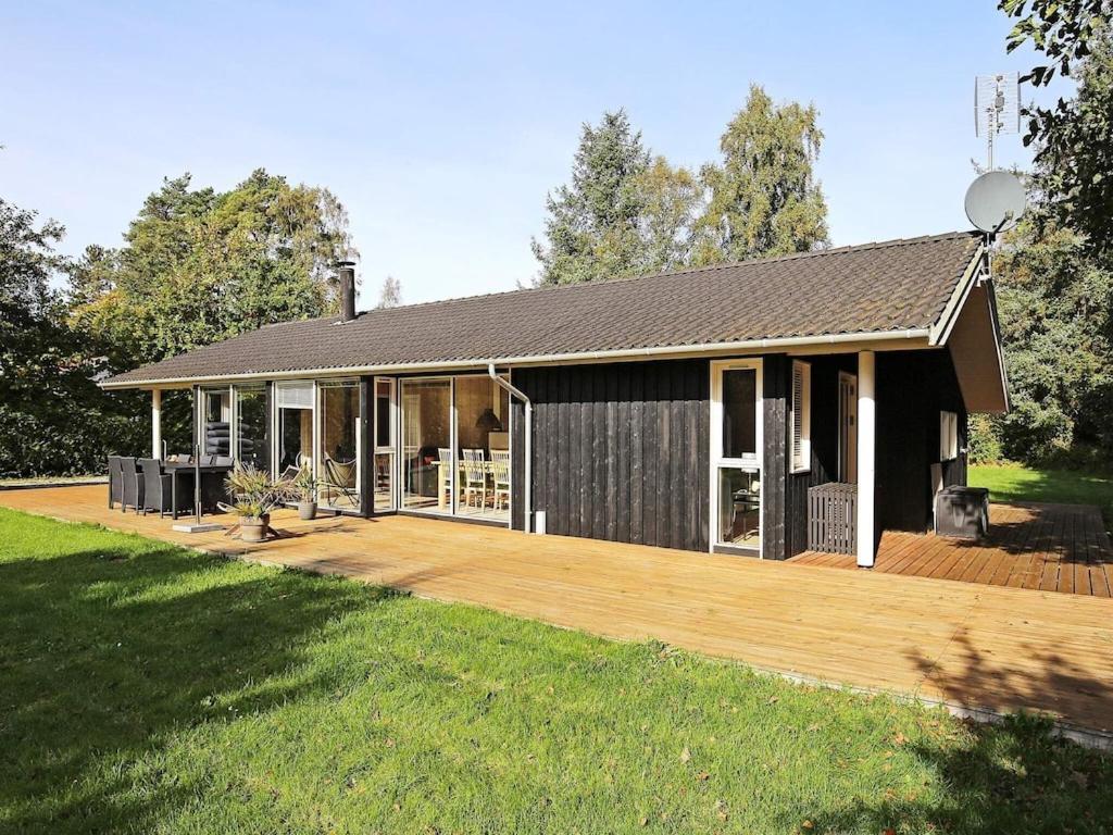 6 person holiday home in Frederiksværk-By Traum