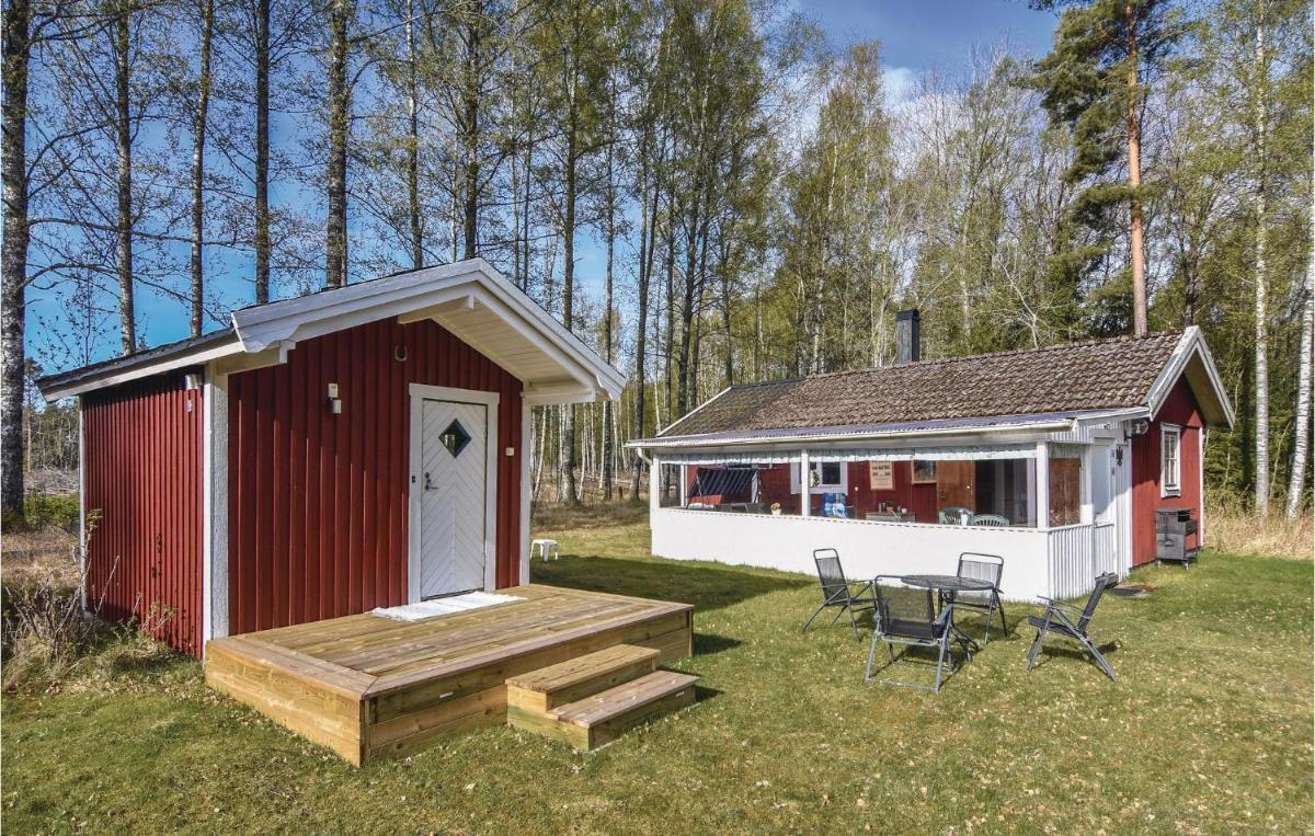 2 Bedroom Awesome Home In Hammarö