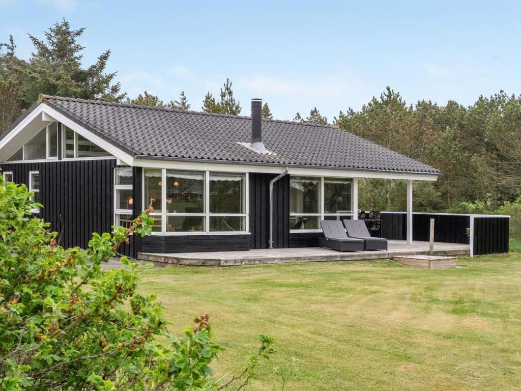 Holiday Home Jara - 700m from the sea by Interhome