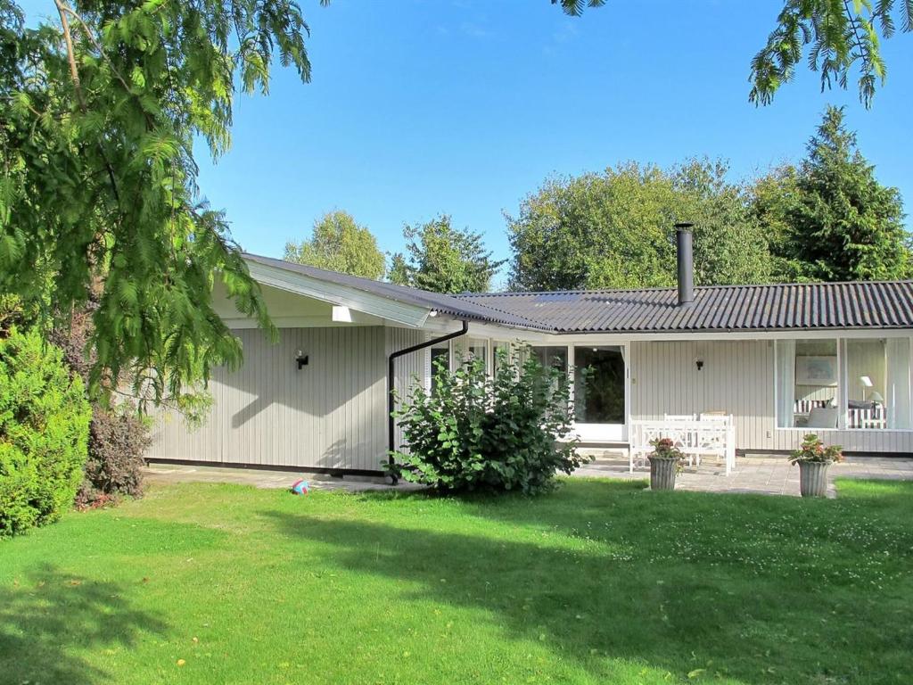 Holiday Home Claudette - 1km from the sea by Interhome