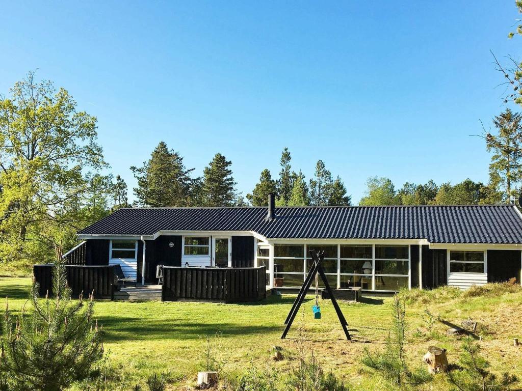 10 person holiday home in Jerup-By Traum